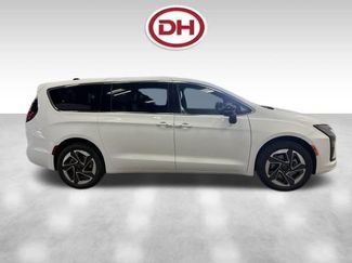 New 2027 Chrysler Pacifica Limited AWD/4WD video 2