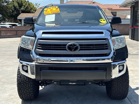 Used 2014 Toyota Tundra SR5 w/ SR5 Upgrade Package AWD/4WD image 2