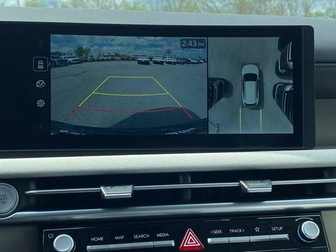 Certified 2026 Hyundai Tucson Limited w/ Tow & Go Package AWD/4WD image 16