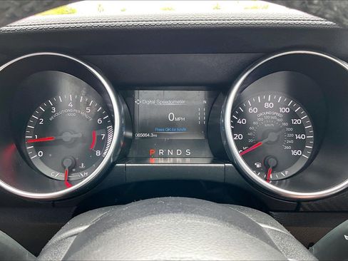 Used 2021 Ford Mustang Coupe w/ Equipment Group 101A RWD image 20