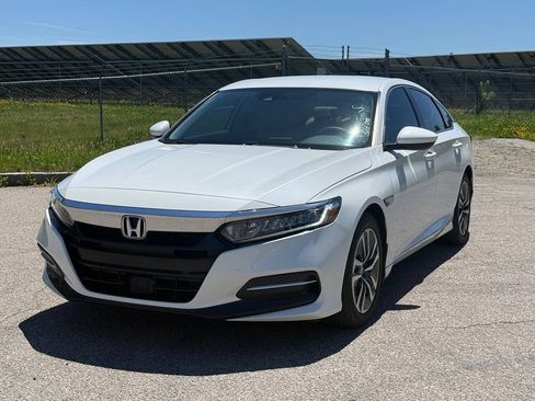 Used 2018 Honda Accord Hybrid image 1