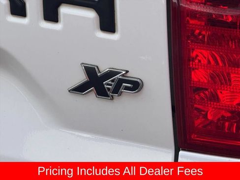 Used 2015 Toyota Tundra SR5 w/ SR5 Upgrade Package AWD/4WD image 6