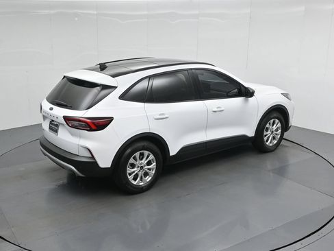 Certified 2025 Ford Escape Active w/ Tech Pack #1 FWD image 41