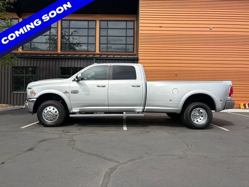 Used 2018 RAM 3500 Laramie Longhorn AWD/4WD image 2