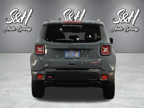 Used 2018 Jeep Renegade Trailhawk w/ Cold Weather Group II AWD/4WD image 16