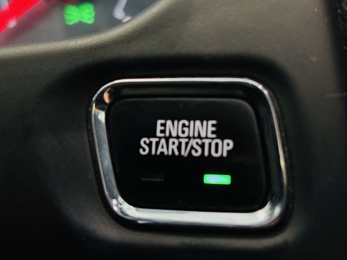 Used 2019 GMC Acadia SLE FWD image 57