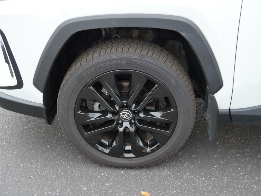 Used 2023 Toyota RAV4 Limited AWD/4WD image 8