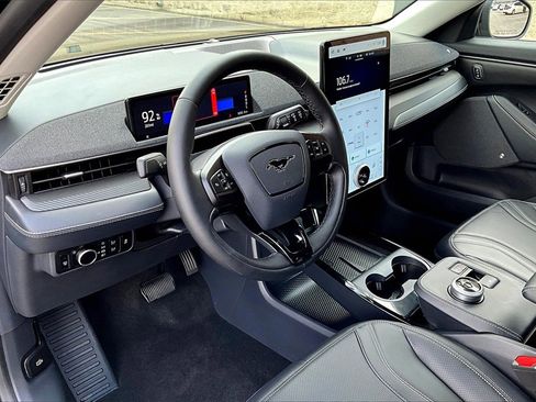 Certified 2024 Ford Mustang Mach-E Premium image 13