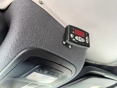 Used 2019 Freightliner Sprinter 144 image 26