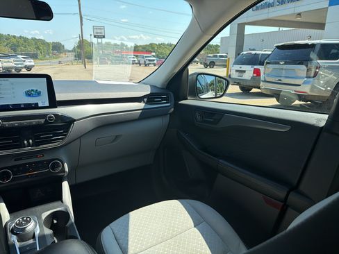 Used 2024 Ford Escape Active FWD image 22