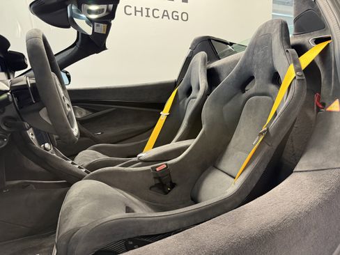 Used 2025 McLaren 750S Spider image 15