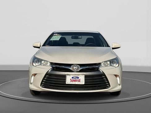 Used 2017 Toyota Camry XLE w/ Convenience Package image 3