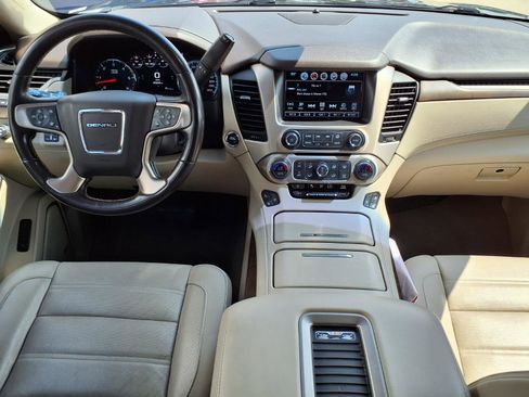 Used 2018 GMC Yukon Denali w/ Open Road Package AWD/4WD image 4