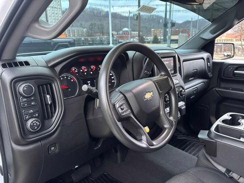 Used 2021 Chevrolet Silverado 1500 Custom image 11