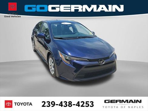 Certified 2025 Toyota Corolla LE FWD image 3