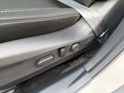 Used 2022 Subaru Outback Premium image 17