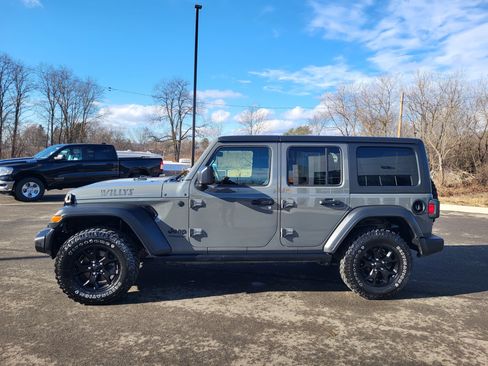 Used 2020 Jeep Wrangler Unlimited Sport image 5
