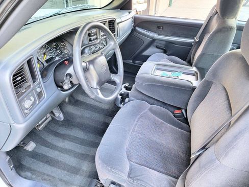 Used 2001 Chevrolet Silverado 1500 LS RWD image 9
