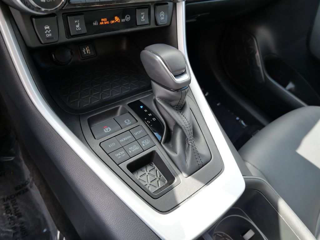 Certified 2023 Toyota RAV4 XLE Premium AWD/4WD image 24