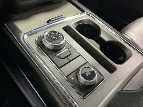 Used 2020 Ford Expedition XLT w/ Equipment Group 202A image 30