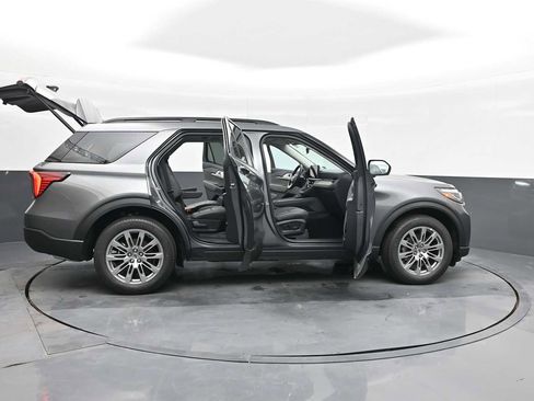 New 2026 Ford Explorer Active w/ Active Comfort Package image 26