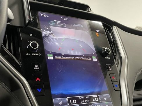 Used 2022 Subaru Outback Limited image 17