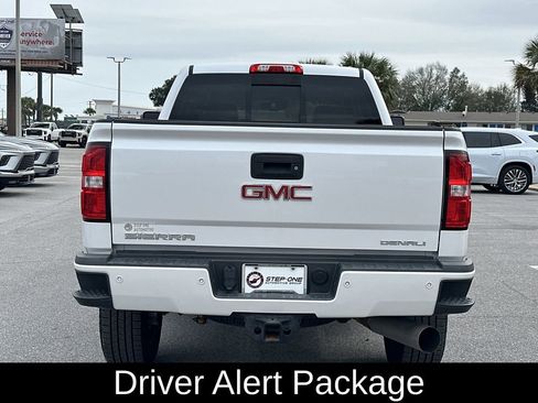 Used 2019 GMC Sierra 2500 Denali w/ Duramax Plus Package image 7