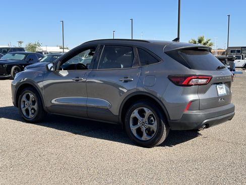 Used 2025 Ford Escape ST-Line image 4