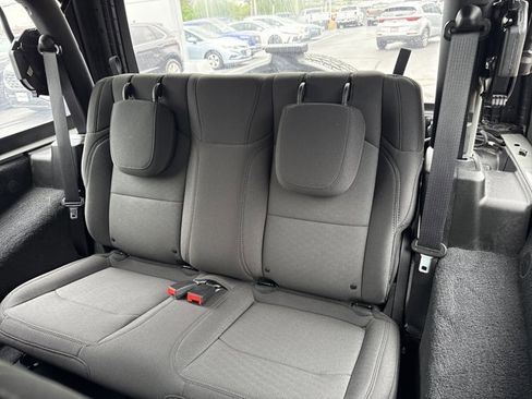 Used 2023 Jeep Wrangler Sport AWD/4WD image 6