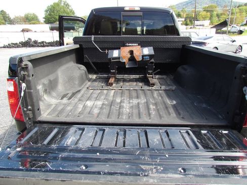 Used 2016 Ford F250 Lariat w/ Lariat Interior Package AWD/4WD image 24