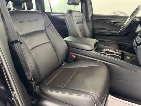 Used 2024 Honda Passport Black Edition image 38