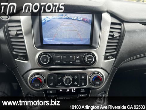 Used 2018 Chevrolet Suburban LT image 7