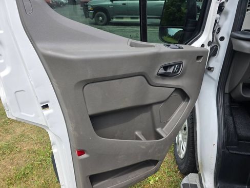 Used 2024 Ford Transit 250 Low Roof w/ Exterior Upgrade Package RWD image 13