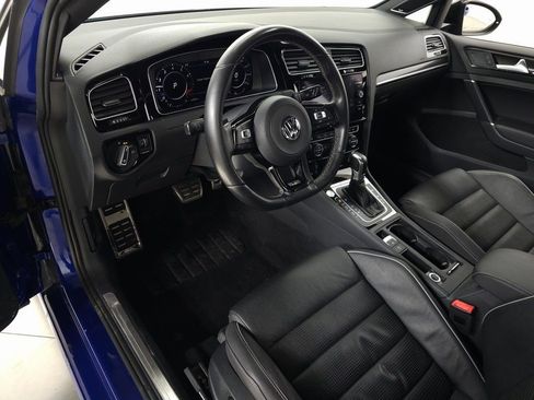 Used 2019 Volkswagen Golf R 4-Door image 14