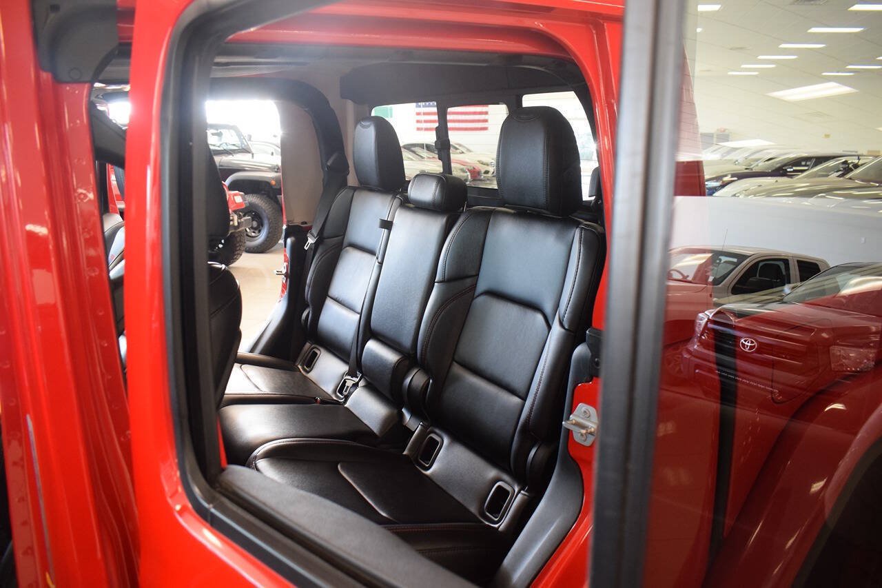 Used 2020 Jeep Gladiator Rubicon AWD/4WD image 37