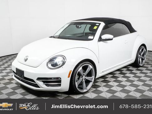 Used 2018 Volkswagen Beetle 2.0T S image 1