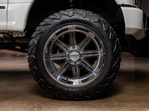 Used 2021 Ford F250 Limited w/ FX4 Off-Road Package image 11