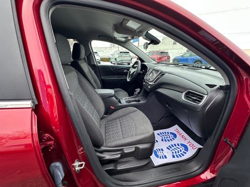 Used 2023 Chevrolet Equinox LT image 27