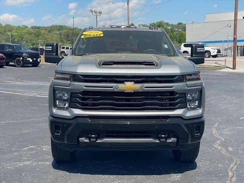 New 2026 Chevrolet Silverado 2500 Custom w/ Custom Value Package AWD/4WD image 2