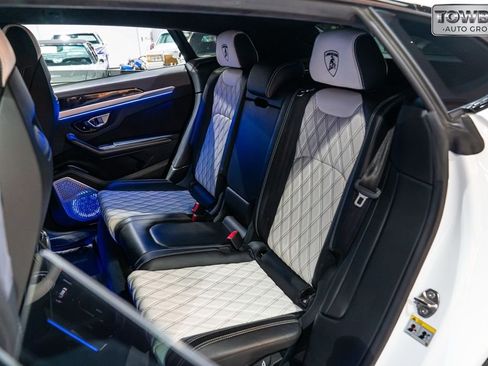 Used 2019 Lamborghini Urus AWD/4WD image 11