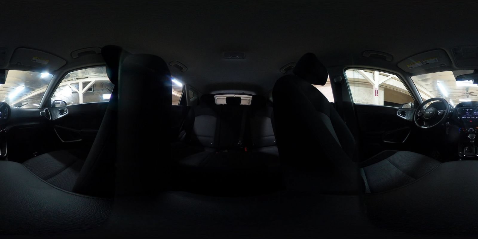 Used 2025 Kia Soul LX w/ LX Technology Package FWD image 39