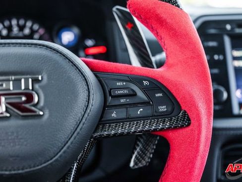 Used 2020 Nissan GT-R Premium w/ Premium Interior Package image 78