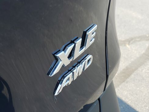 Certified 2025 Toyota RAV4 XLE AWD/4WD image 8