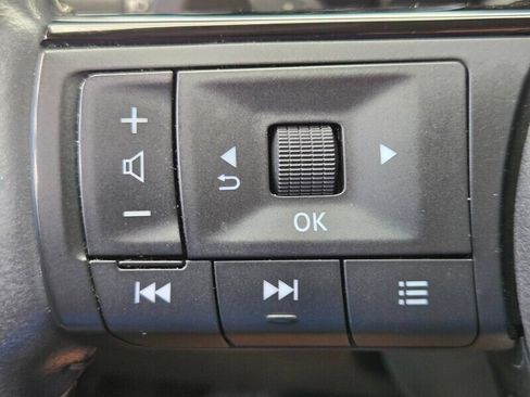 Used 2024 Nissan Pathfinder SL w/ Cargo Package FWD image 27