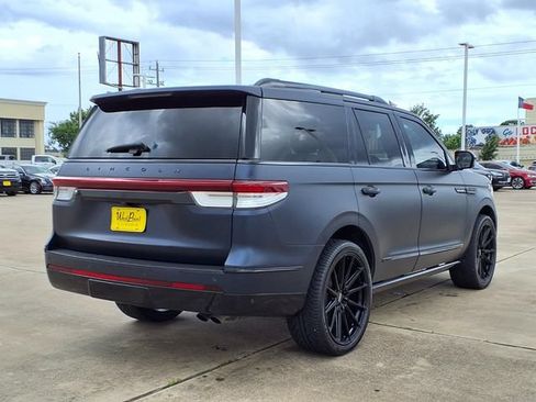 Certified 2023 Lincoln Navigator Reserve RWD image 2
