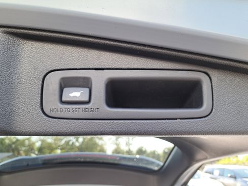 Used 2022 Honda CR-V EX-L image 11