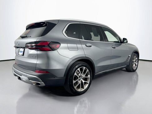 Used 2024 BMW X5 xDrive40i AWD/4WD image 6