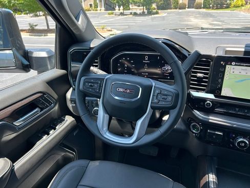 New 2026 GMC Sierra 2500 SLT w/ SLT Convenience Package AWD/4WD image 28