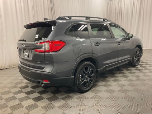 Used 2025 Subaru Ascent Bronze Edition image 3