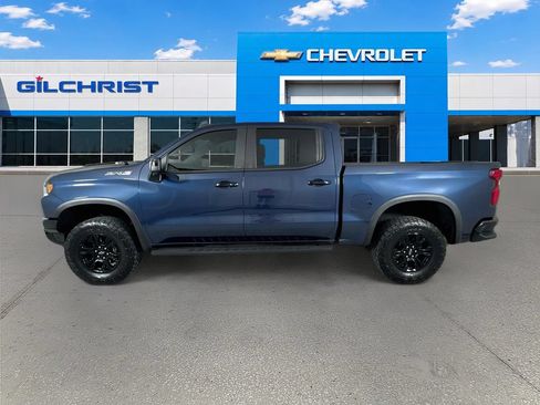 Used 2022 Chevrolet Silverado 1500 ZR2 w/ Technology Package AWD/4WD image 5